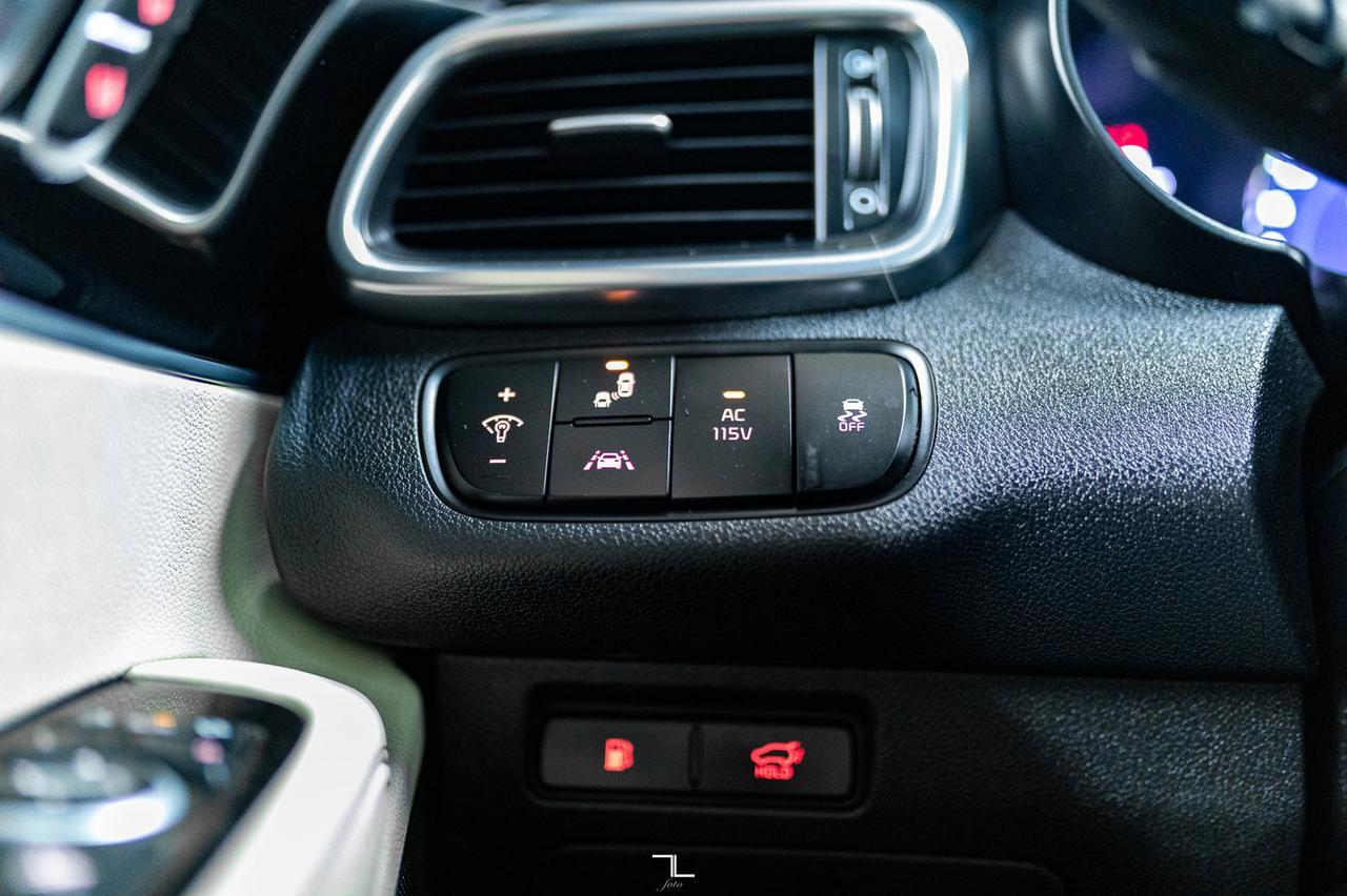 2016 Kia Sorento AWD SX Luxury Leather Roof Nav BCam Red Deer AB