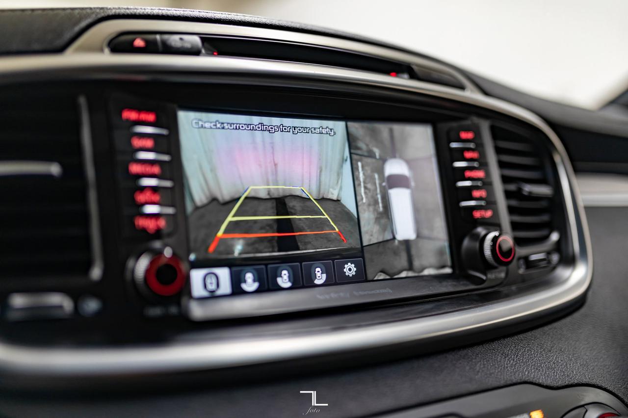 2016 Kia Sorento AWD SX Plus Leather Roof Nav BCam Red Deer AB