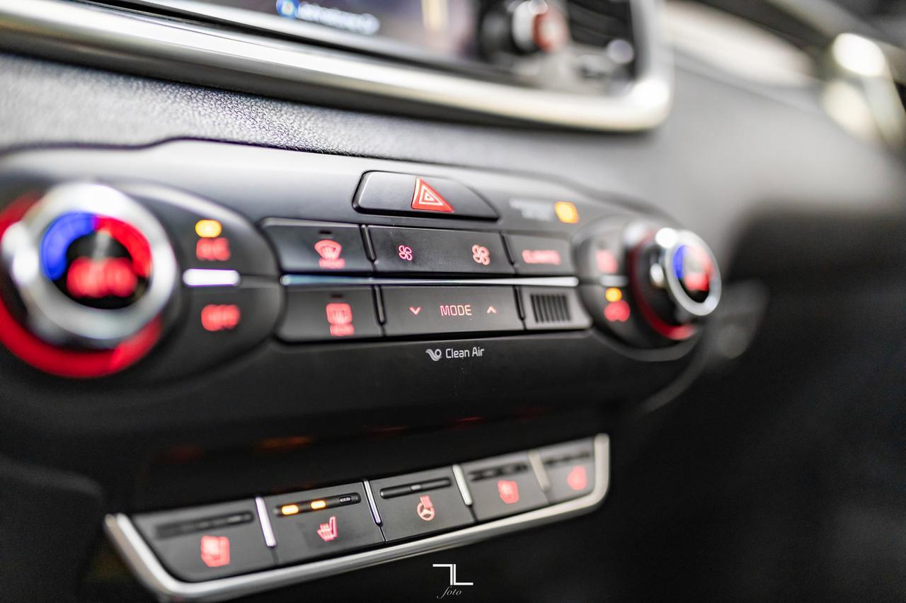 2016 Kia Sorento AWD SX Plus Leather Roof Nav BCam Red Deer AB