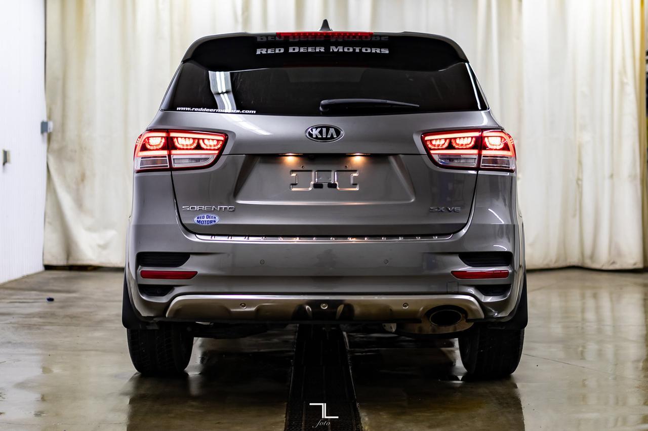 2016 Kia Sorento AWD SX Plus Leather Roof Nav BCam Red Deer AB