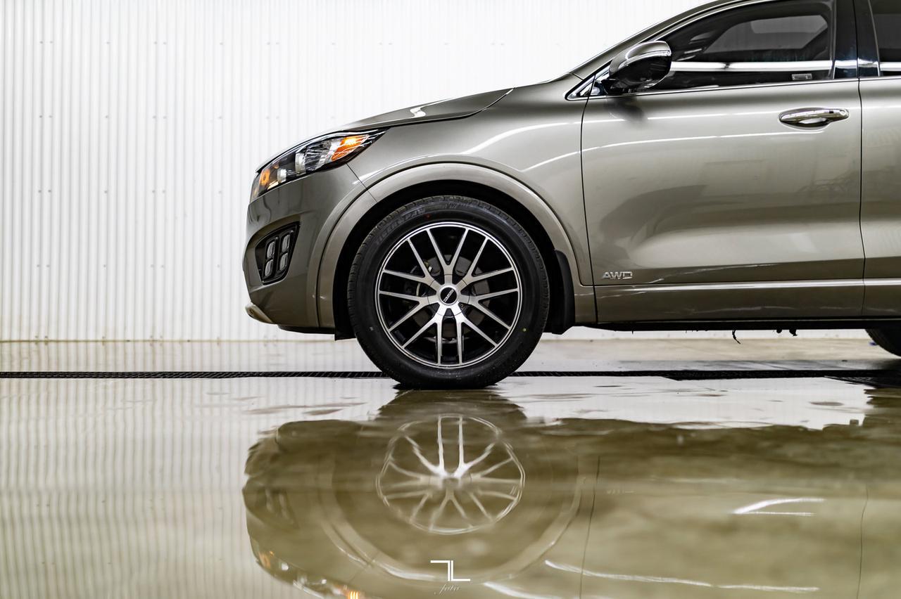 2016 Kia Sorento AWD SX Plus Leather Roof Nav BCam Red Deer AB