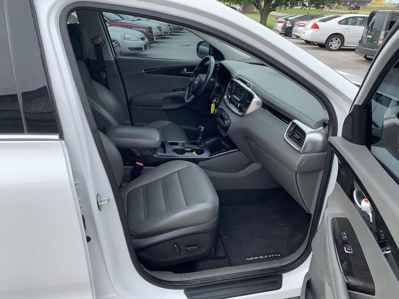 2016 Kia Sorento EX Sport Utility 4D Aurora MO