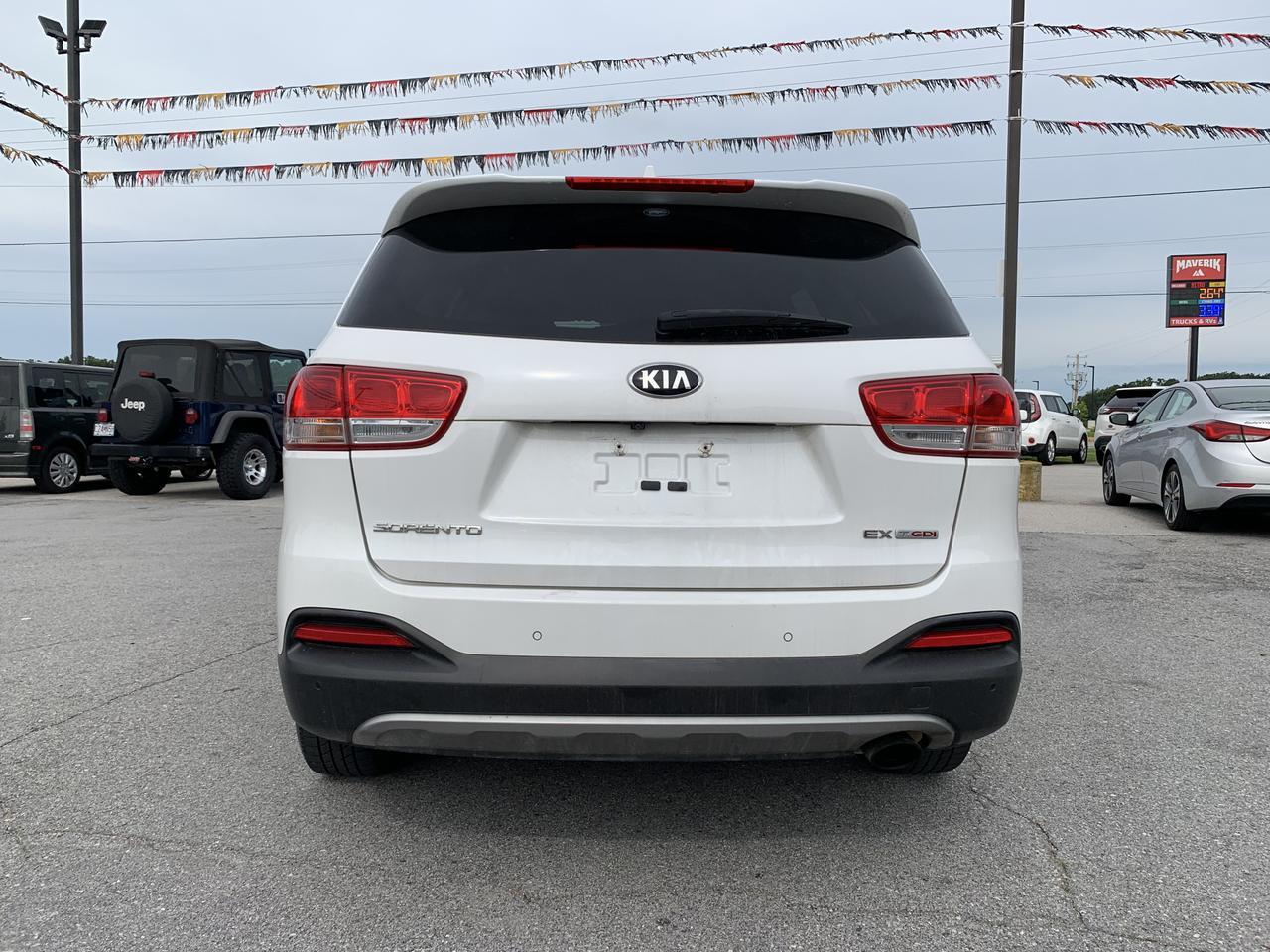 2016 Kia Sorento EX Sport Utility 4D Aurora MO