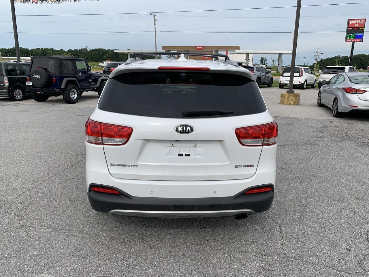 2016 Kia Sorento EX Sport Utility 4D Aurora MO