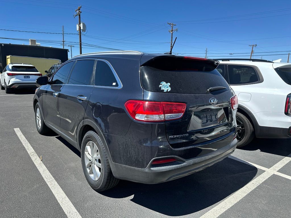 2016 Kia Sorento LX