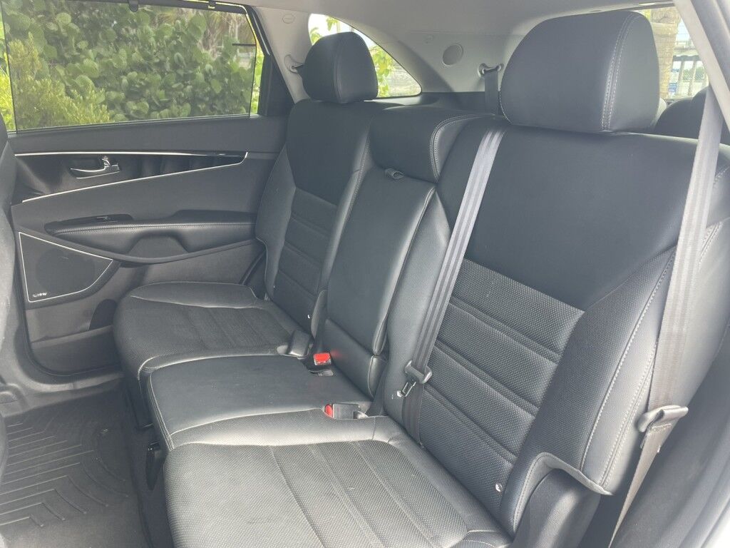 2016 Kia Sorento SX~1 OWNER~CLEAN CARFAX~LOW MILES~3RD ROW SEAT~SUNROOF~NAVIGATIO Sarasota FL