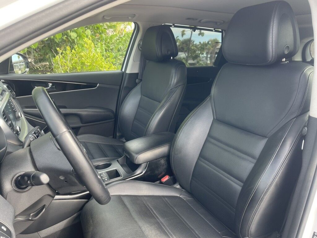 2016 Kia Sorento SX~1 OWNER~CLEAN CARFAX~LOW MILES~3RD ROW SEAT~SUNROOF~NAVIGATIO