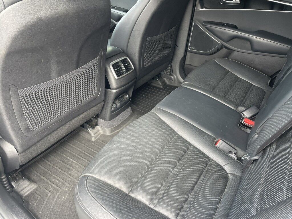 2016 Kia Sorento SX~1 OWNER~CLEAN CARFAX~LOW MILES~3RD ROW SEAT~SUNROOF~NAVIGATIO Sarasota FL