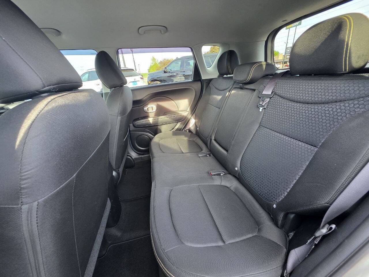 2016 Kia Soul + 4dr Crossover Eldridge IA