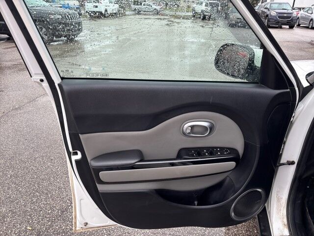 2016 Kia Soul + Cleveland OH