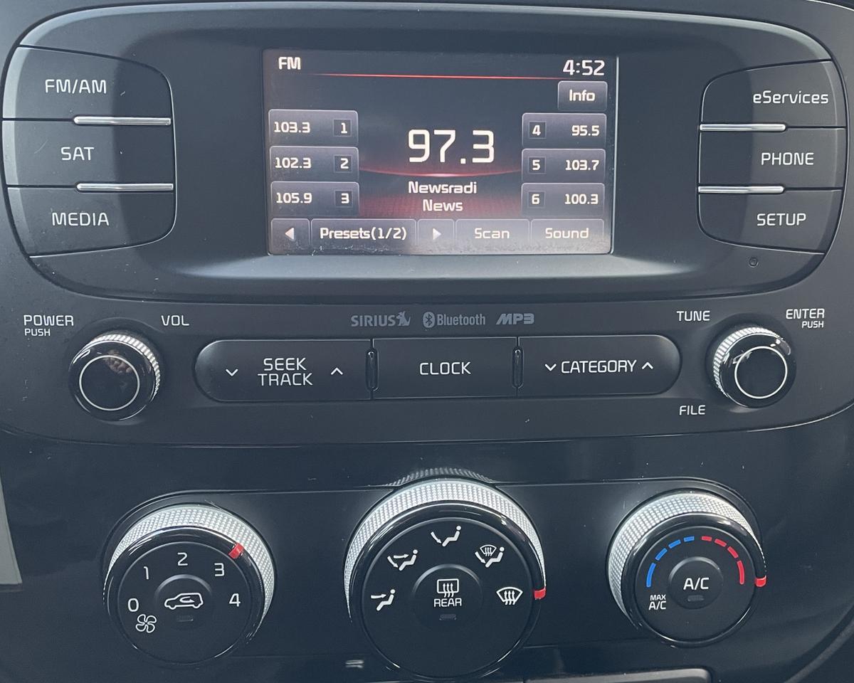 2016 Kia Soul Base - Photo 23