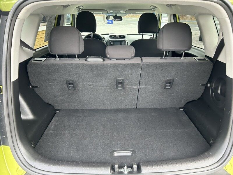 2016 Kia Soul Base - 1 OWNER - GOOD SERVICE HISTORY Whitinsville MA