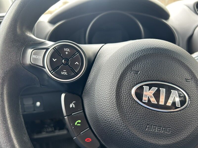 2016 Kia Soul Base - 1 OWNER - GOOD SERVICE HISTORY Whitinsville MA