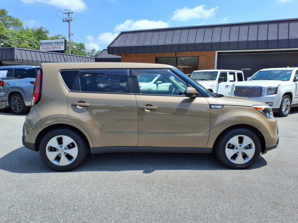 2016 Kia Soul Base