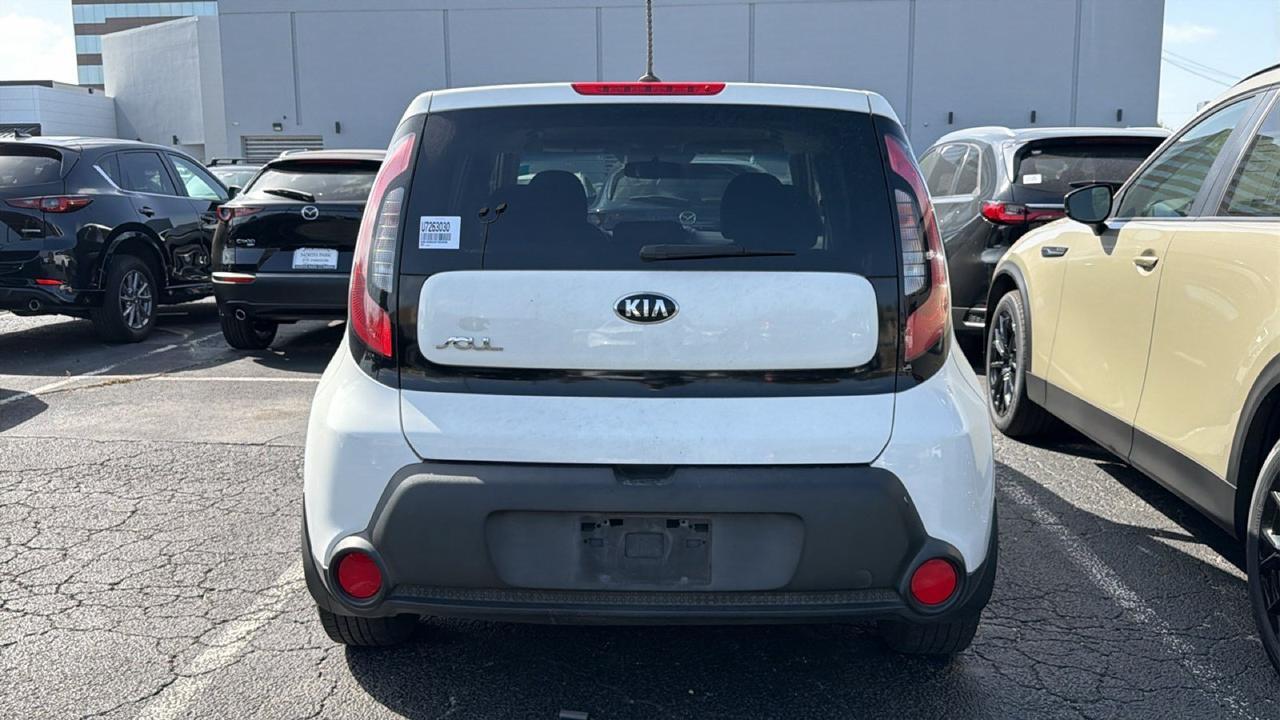 2016 Kia Soul Base