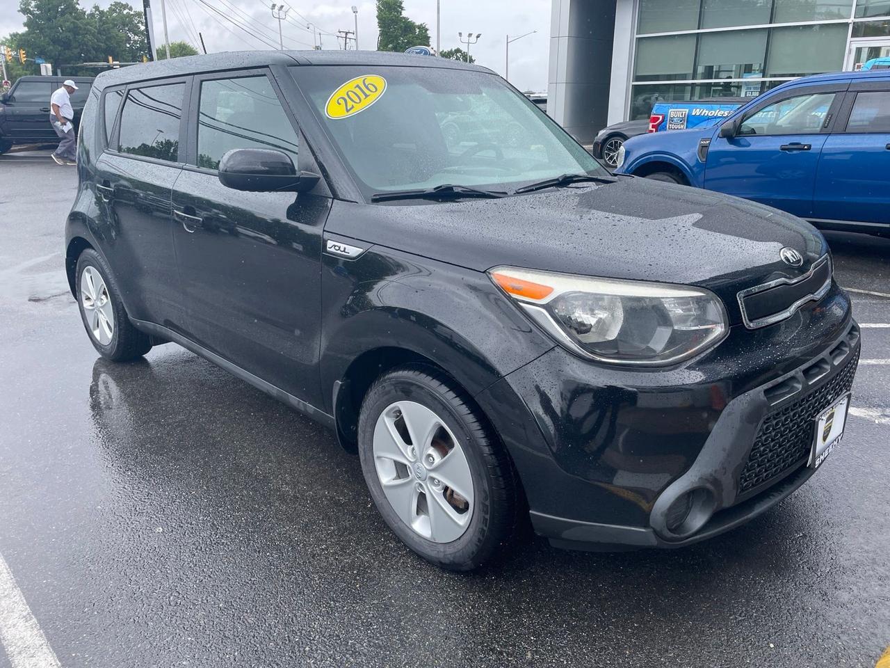 2016 Kia Soul Base
