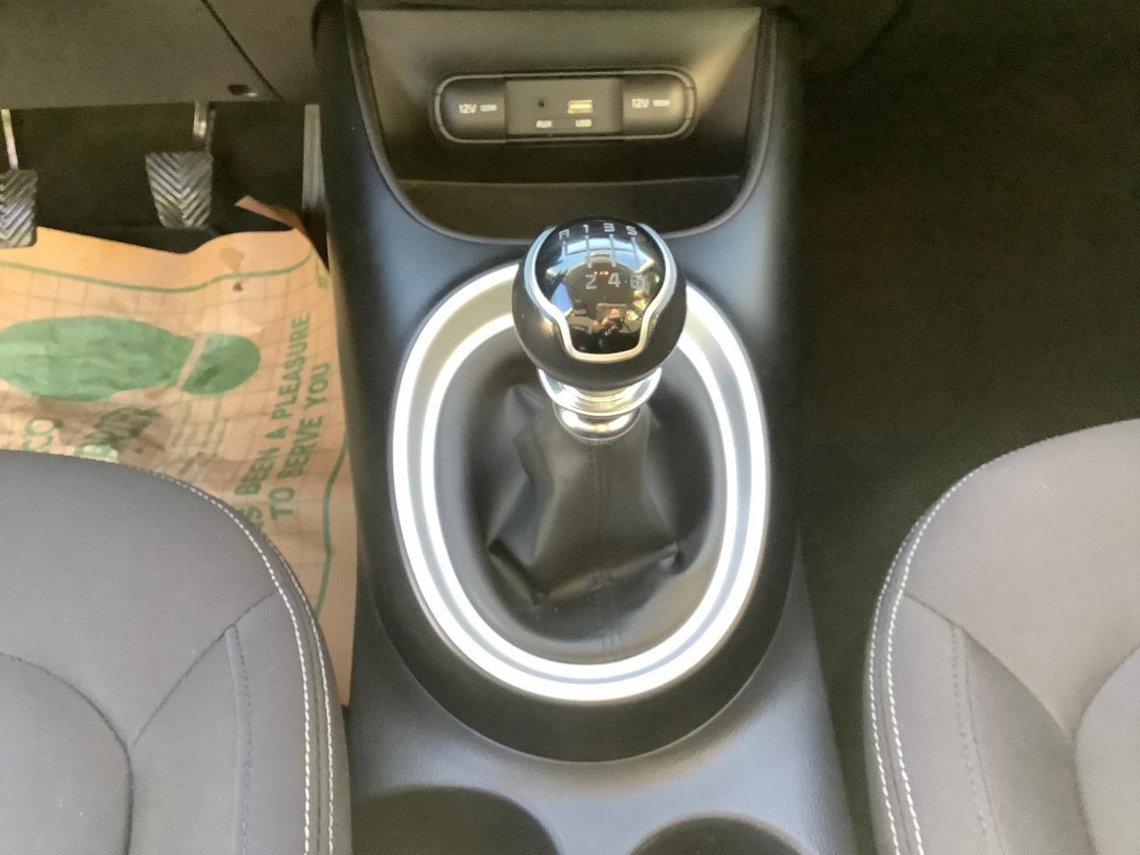 2016 Kia Soul UK Hayden ID