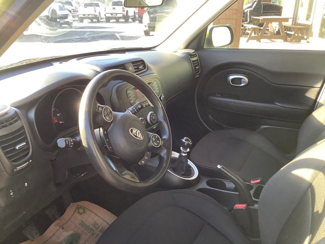 2016 Kia Soul UK Hayden ID