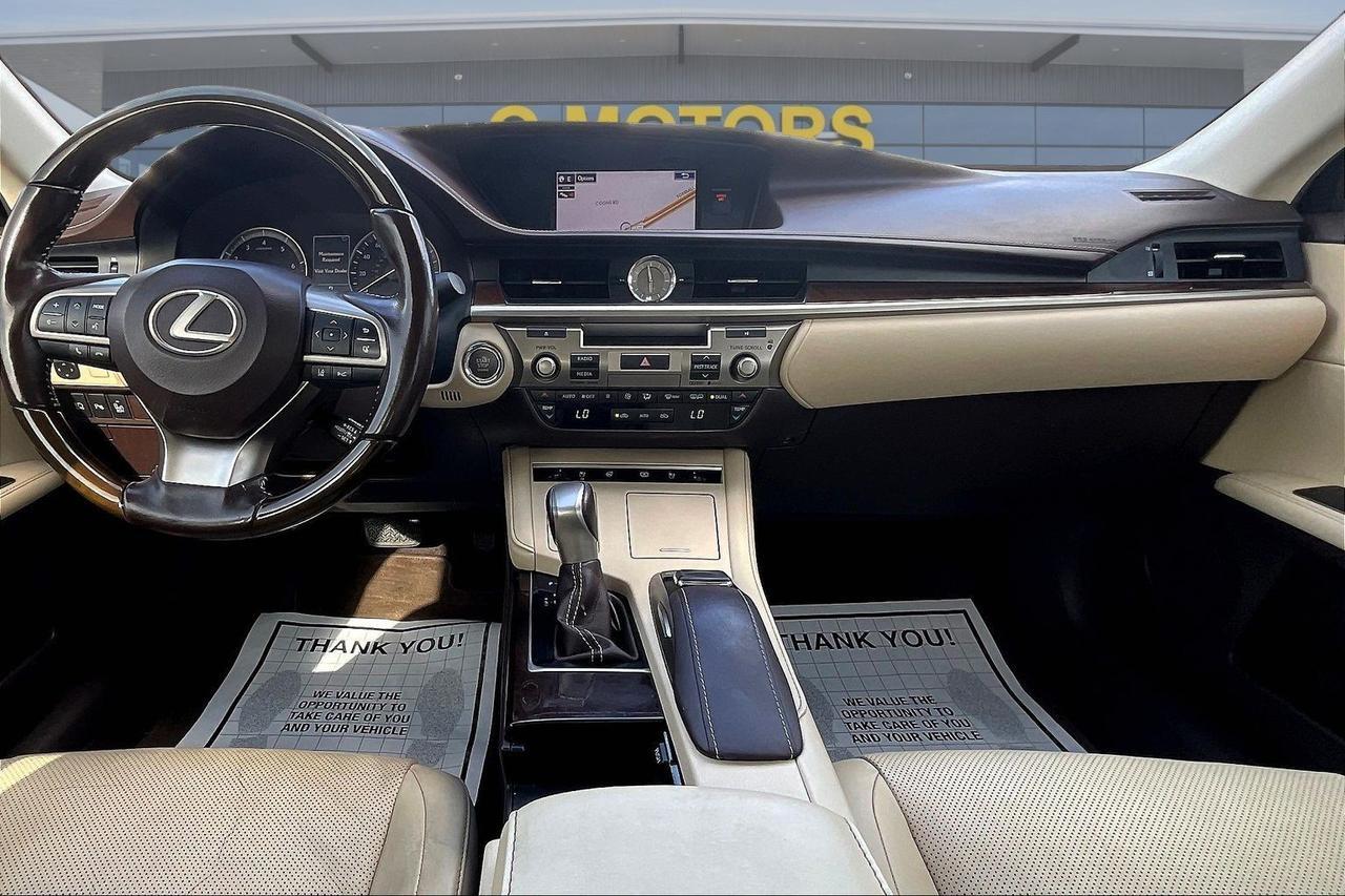 2016 LEXUS ES 350 Houston TX