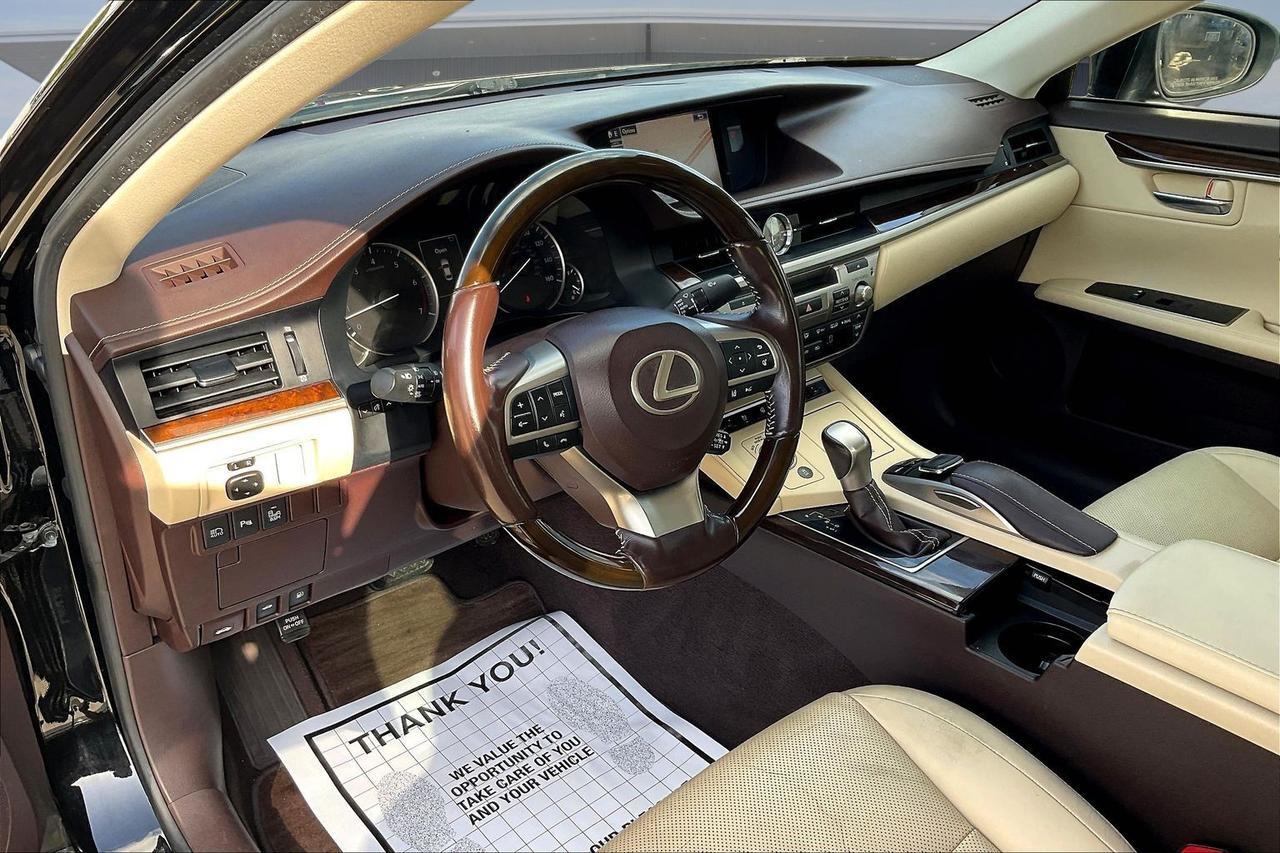 2016 LEXUS ES 350 Houston TX