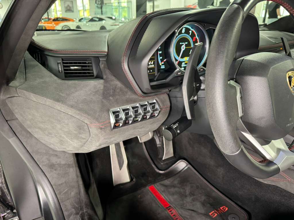 2016 Lamborghini Aventador LP 700-4 Pirelli Edition Fort Lauderdale FL