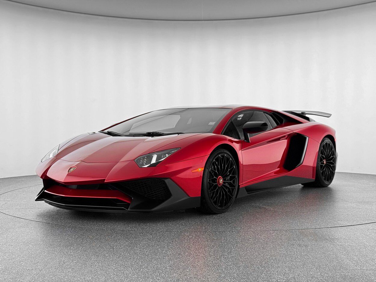 2016 Lamborghini Aventador Superveloce's photo