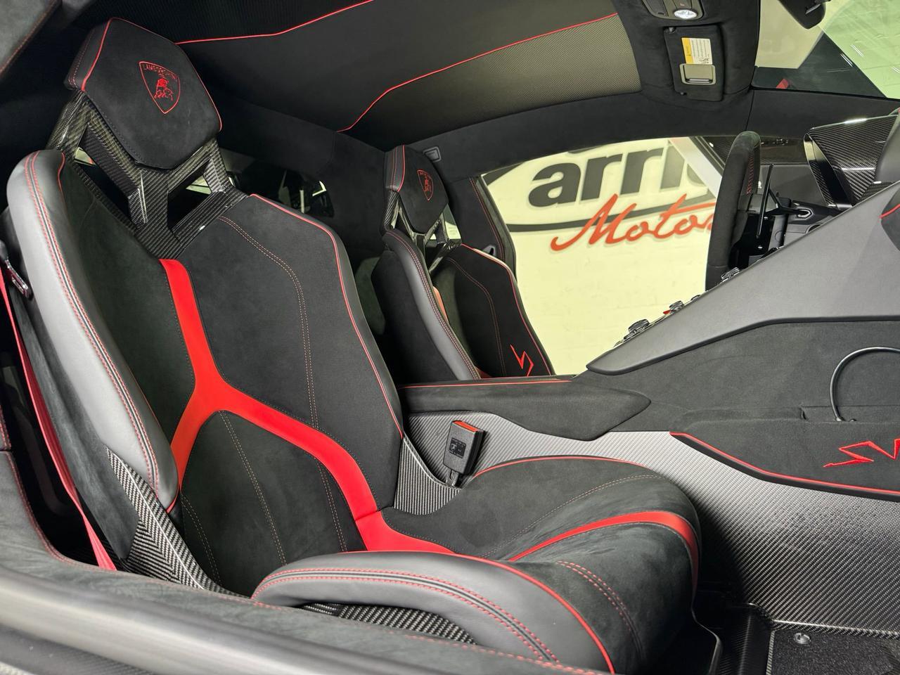 2016 Lamborghini Aventador LP 750-4 Superveloce Bianco Opalis paint, Sensonum audio, carbon galore AND MUCH MORE!! Fort Lauderdale FL