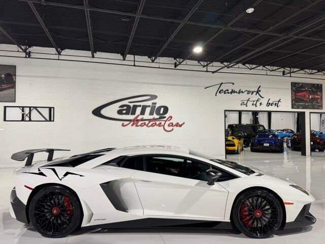 2016 Lamborghini Aventador LP 750-4 Superveloce Bianco Opalis paint, Sensonum audio, carbon galore AND MUCH MORE!! Fort Lauderdale FL