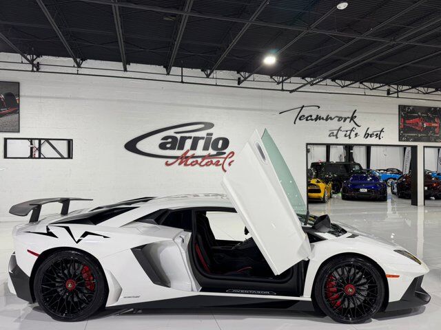 2016 Lamborghini Aventador LP 750-4 Superveloce Bianco Opalis paint, Sensonum audio, carbon galore AND MUCH MORE!! Fort Lauderdale FL