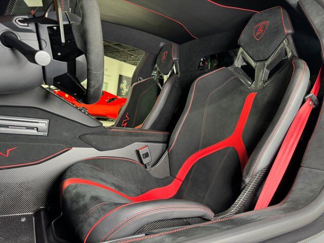 2016 Lamborghini Aventador LP 750-4 Superveloce Bianco Opalis paint, Sensonum audio, carbon galore AND MUCH MORE!! Fort Lauderdale FL
