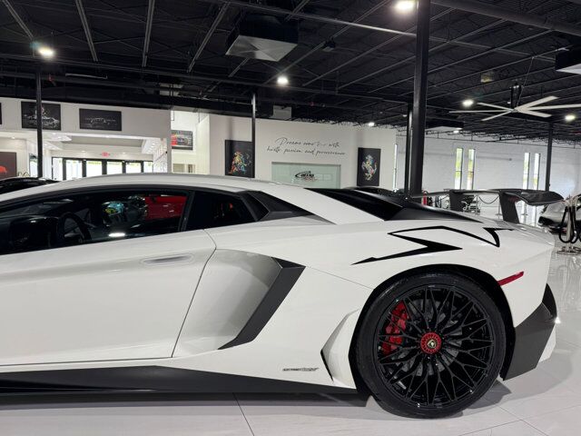 2016 Lamborghini Aventador LP 750-4 Superveloce Bianco Opalis paint, Sensonum audio, carbon galore AND MUCH MORE!! Fort Lauderdale FL