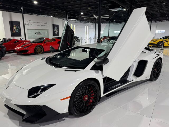 2016 Lamborghini Aventador LP 750-4 Superveloce Bianco Opalis paint, Sensonum audio, carbon galore AND MUCH MORE!! Fort Lauderdale FL