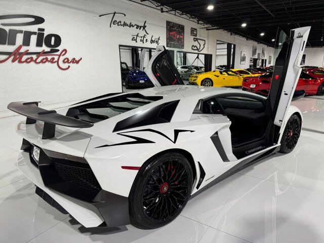 2016 Lamborghini Aventador LP 750-4 Superveloce Bianco Opalis paint, Sensonum audio, carbon galore AND MUCH MORE!! Fort Lauderdale FL
