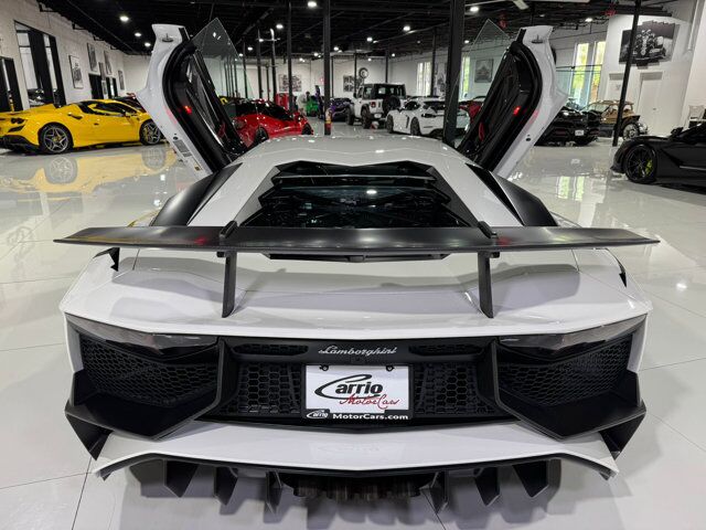 2016 Lamborghini Aventador LP 750-4 Superveloce Bianco Opalis paint, Sensonum audio, carbon galore AND MUCH MORE!! Fort Lauderdale FL
