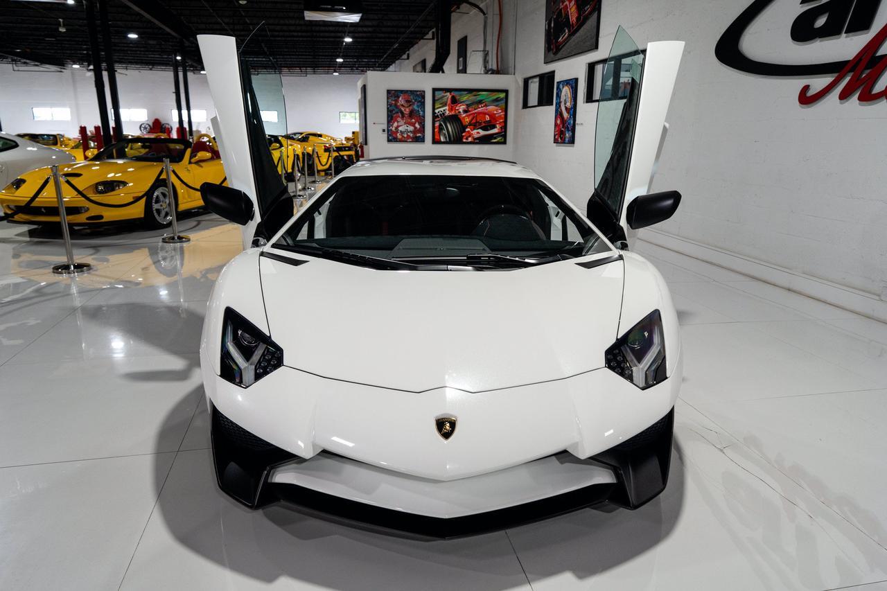 2016 Lamborghini Aventador LP 750-4 Superveloce