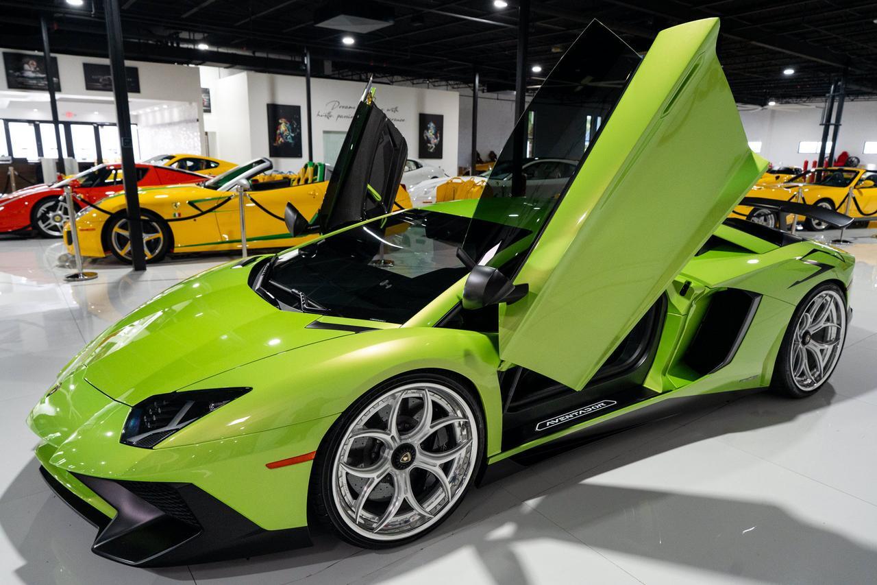 2016 Lamborghini Aventador LP 750-4 Superveloce