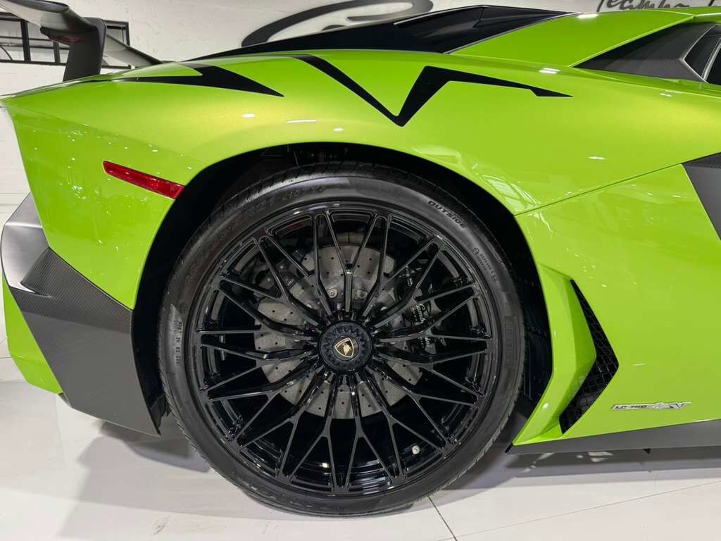 2016 Lamborghini Aventador LP 750-4 Superveloce Verde Ithaca paint, Ad Personam interior, carbon galore AND MORE!!! Fort Lauderdale FL
