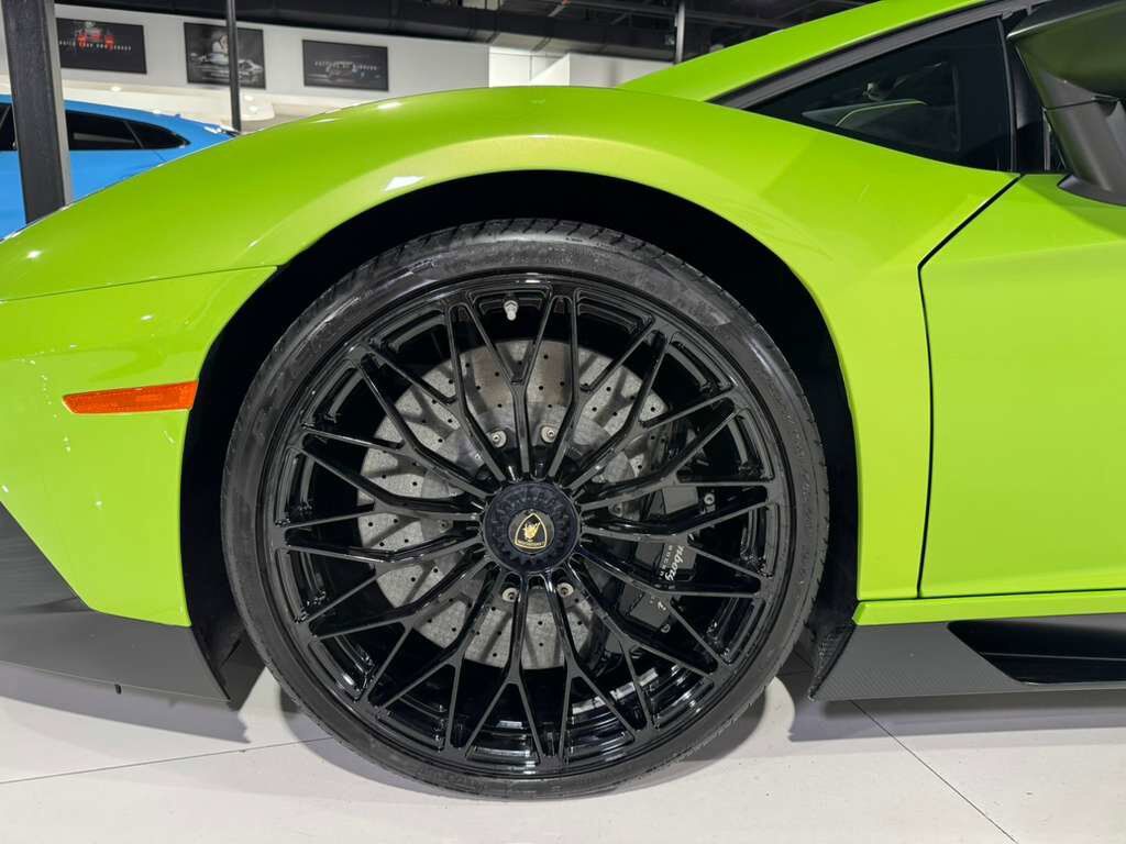 2016 Lamborghini Aventador LP 750-4 Superveloce Verde Ithaca paint, Ad Personam interior, carbon galore AND MORE!!! Fort Lauderdale FL