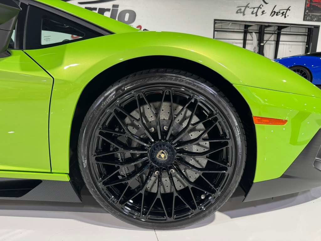 2016 Lamborghini Aventador LP 750-4 Superveloce Verde Ithaca paint, Ad Personam interior, carbon galore AND MORE!!! Fort Lauderdale FL