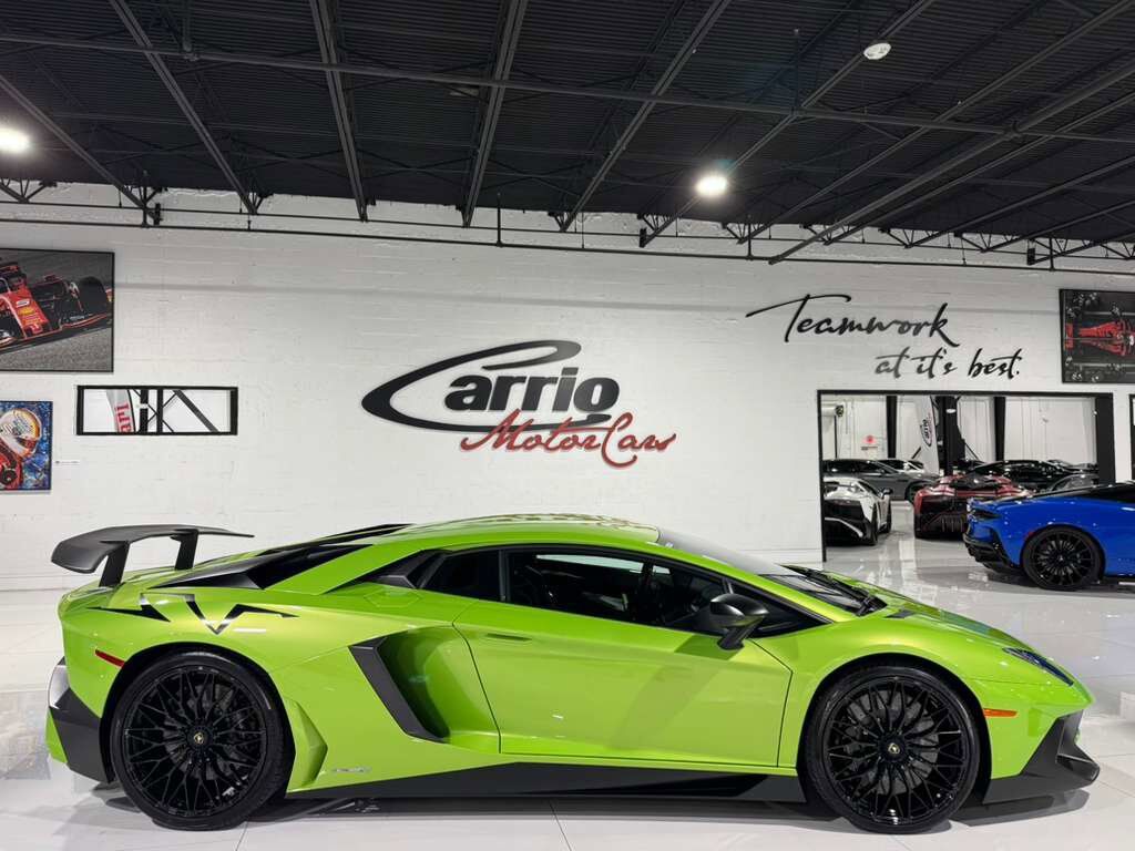 2016 Lamborghini Aventador LP 750-4 Superveloce Verde Ithaca paint, Ad Personam interior, carbon galore AND MORE!!! Fort Lauderdale FL