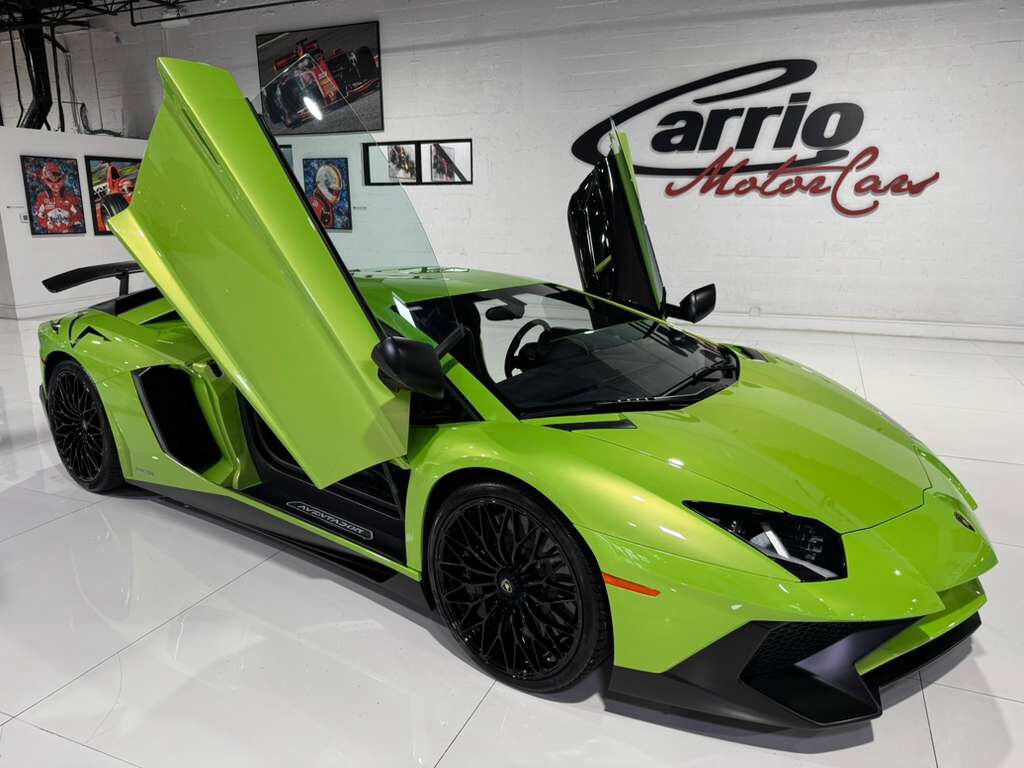 2016 Lamborghini Aventador LP 750-4 Superveloce Verde Ithaca paint, Ad Personam interior, carbon galore AND MORE!!! Fort Lauderdale FL