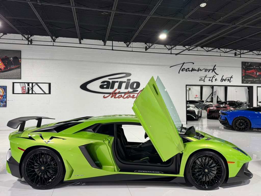 2016 Lamborghini Aventador LP 750-4 Superveloce Verde Ithaca paint, Ad Personam interior, carbon galore AND MORE!!! Fort Lauderdale FL