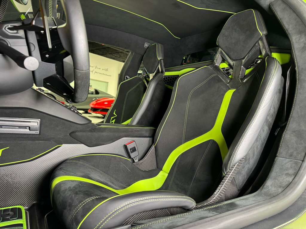 2016 Lamborghini Aventador LP 750-4 Superveloce Verde Ithaca paint, Ad Personam interior, carbon galore AND MORE!!! Fort Lauderdale FL