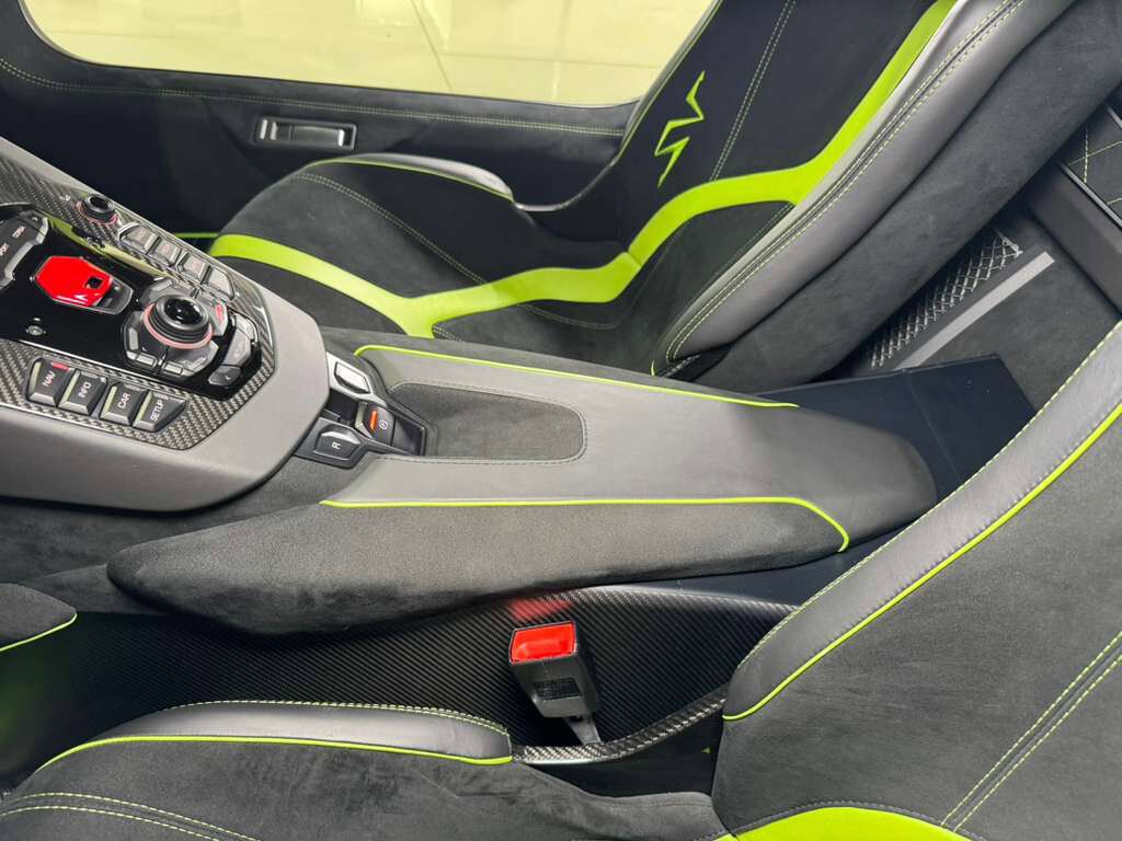 2016 Lamborghini Aventador LP 750-4 Superveloce Verde Ithaca paint, Ad Personam interior, carbon galore AND MORE!!! Fort Lauderdale FL