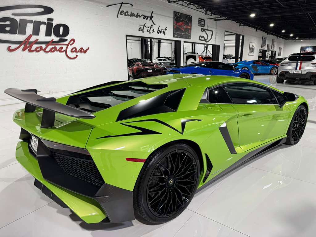 2016 Lamborghini Aventador LP 750-4 Superveloce Verde Ithaca paint, Ad Personam interior, carbon galore AND MORE!!! Fort Lauderdale FL