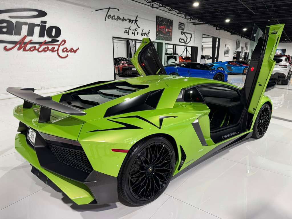 2016 Lamborghini Aventador LP 750-4 Superveloce Verde Ithaca paint, Ad Personam interior, carbon galore AND MORE!!! Fort Lauderdale FL