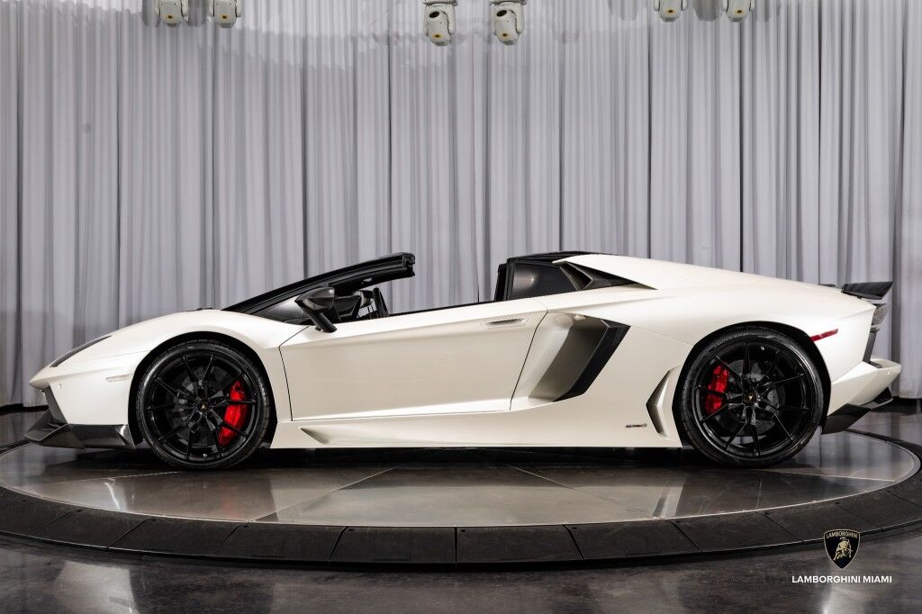 2016 Lamborghini Aventador LP700-4 Roadster North Miami Beach FL