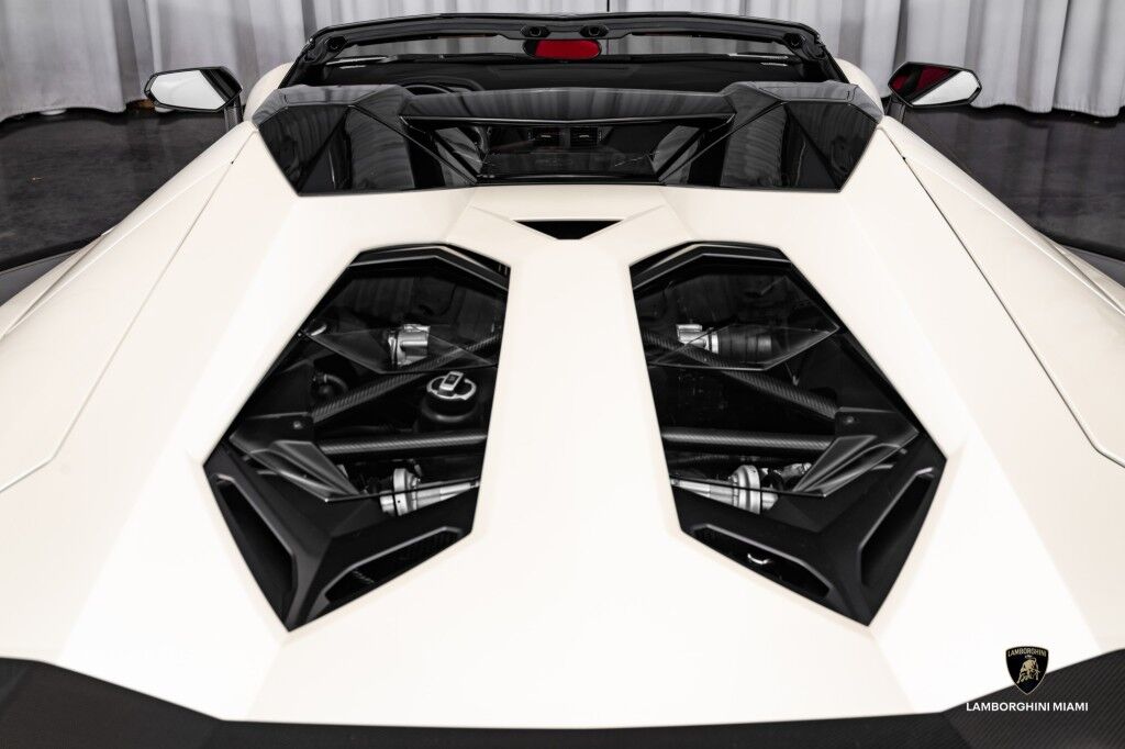 2016 Lamborghini Aventador LP700-4 Roadster North Miami Beach FL