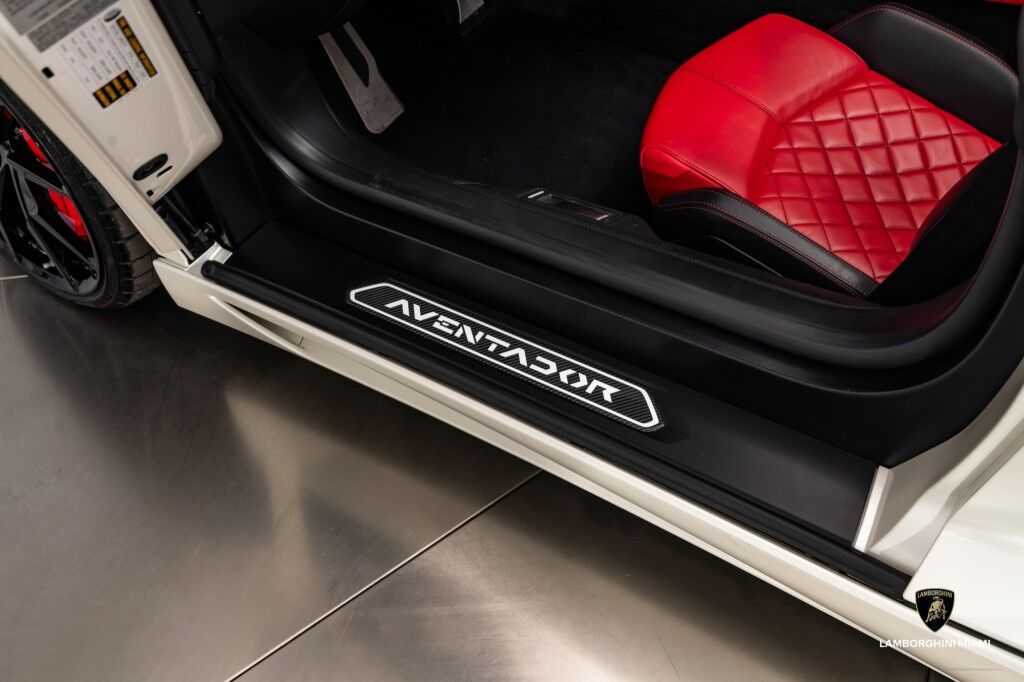 2016 Lamborghini Aventador LP700-4 Roadster North Miami Beach FL