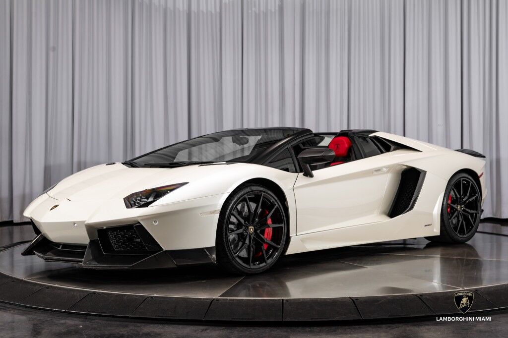2016 Lamborghini Aventador LP700-4 Roadster North Miami Beach FL